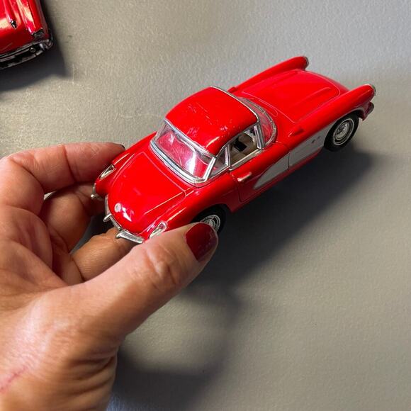 Hot Wheels 1953 Cadillac 1957 Chevrolet Belair 1957 Chevrolet Corvette & Camaro - Picture 6 of 7